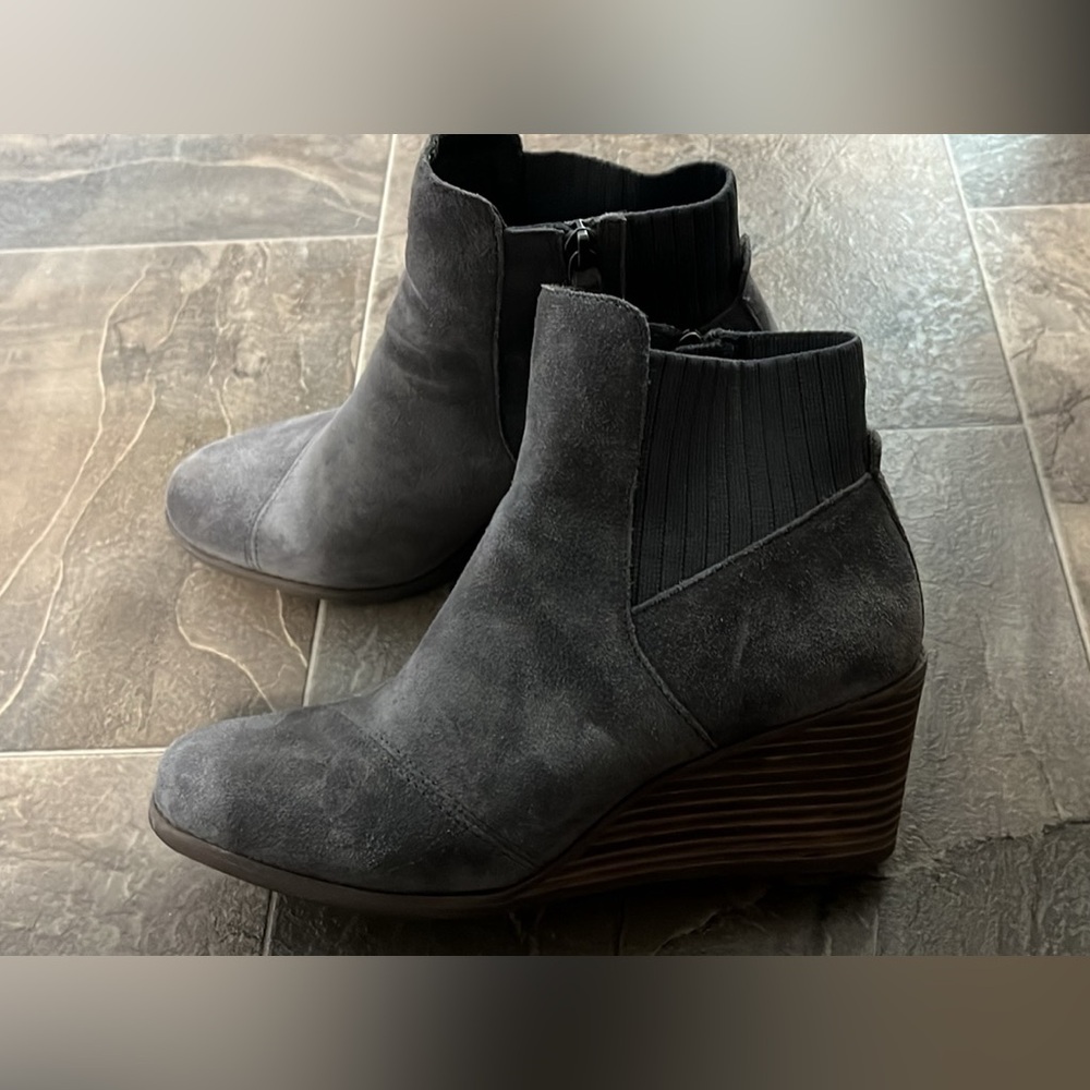 Tom wedges